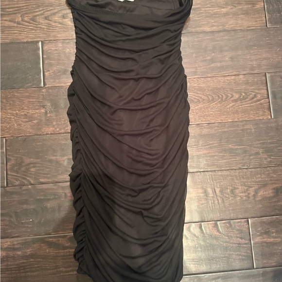 House of CB Dresses & Skirts - Y2K 2000s black Strapless Dress